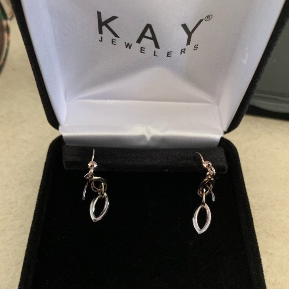 Dangle earrings - Picture 2 of 2